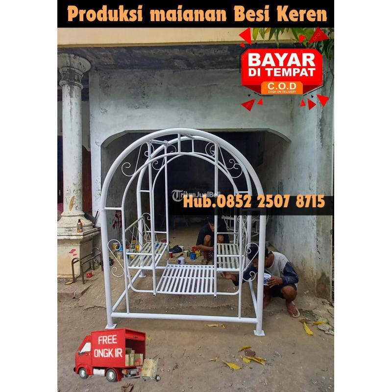 Disini Saja Ayunan Besi Gapura Custom Dan Gelas Putar Anak - Badung
