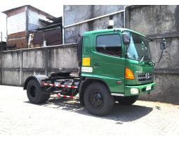 48rbban Baru Murah Hino Engkel SG260TH Tractor Head 2013 Kepala Trailer Bekas - Jakarta Utara