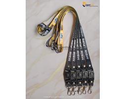 Percetakan Tali Lanyard  Cetak ID Card Tebal No.1 di Lanyard Studio - Surabaya