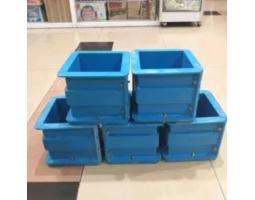 Cetakan Kubus Beton 15x15x15 Cm Bahan Plastik Ringan Hemat Ongkir - Halmahera Utara