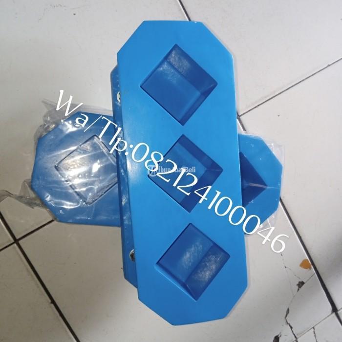 Cetakan Kubus Beton 5 x 5 x 5cm Three Gang Bahan Plastik Fiber Ringan - Makassar