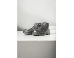 Sepatu Boot Safety Pendek Murah - Batam