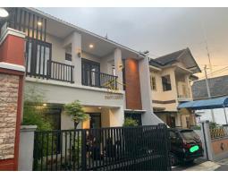 Dijual Rumah Second 2 Lantai 3KT 3KM SHM Full Furnisher Dekat Polda DIY - Sleman