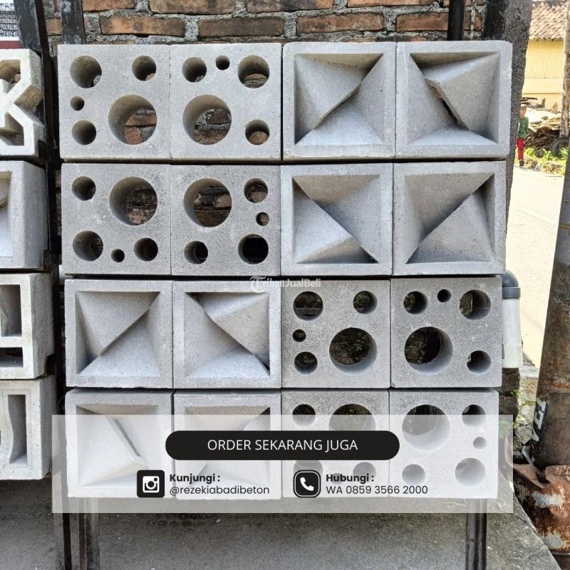 Pagar Roster Beton Modern di Ngariboyo - Magetan