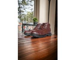 Produsen Safety Shoes Fungsi Apd - Palu