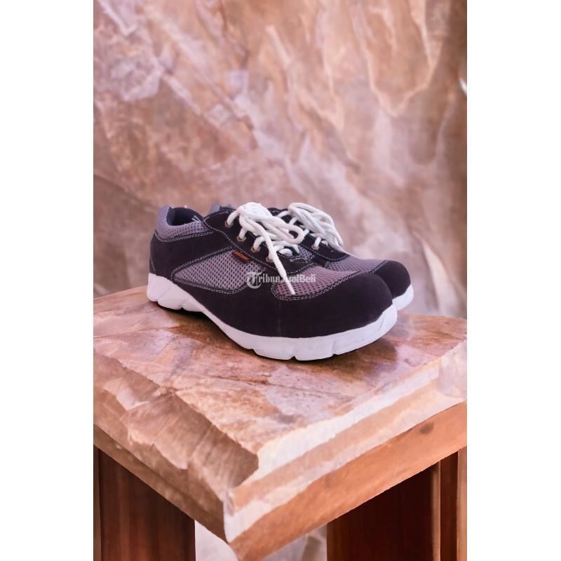 Murah Sepatu Safety Shoes Tinggi 9 cm di Bali - Badung