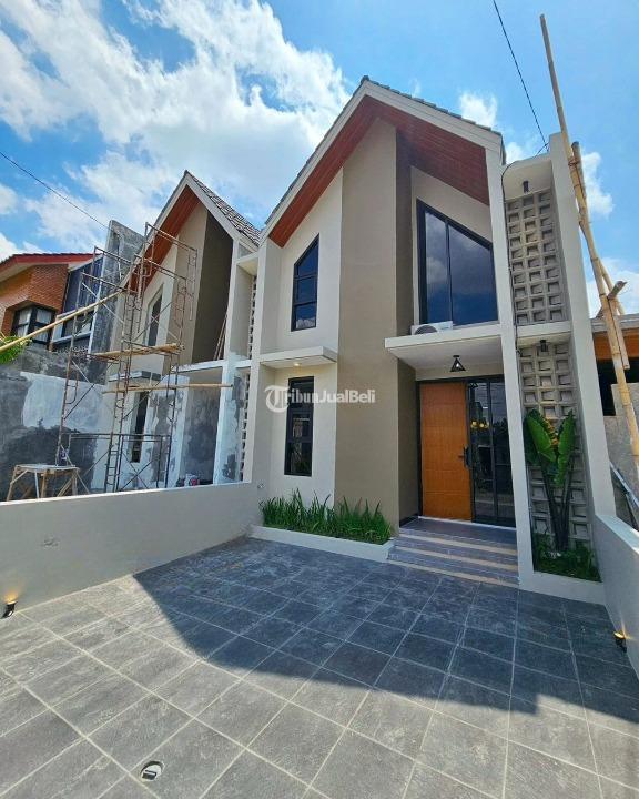 Dijual Rumah 2 Lantai, Full Furnished, 15 Menit Ke Kampus UGM Jogja - Sleman
