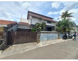 Dijual Rumah 2 Lantai, Gelatik Atas, Bintaro Sektor 2, Ciputat Timur - Tangerang Selatan