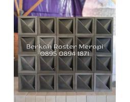 Motif Roster Beton Minimalis di Polokarto - Sukoharjo