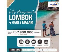 Paket Tour Honeymoon Lombok 4H3M - Jakarta Pusat