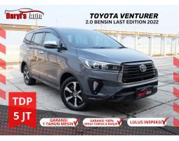  Mobil Toyota Kijang Innova Venturer 2.0 Bensin Bekas Tahun 2022 - Jakarta Utara 
