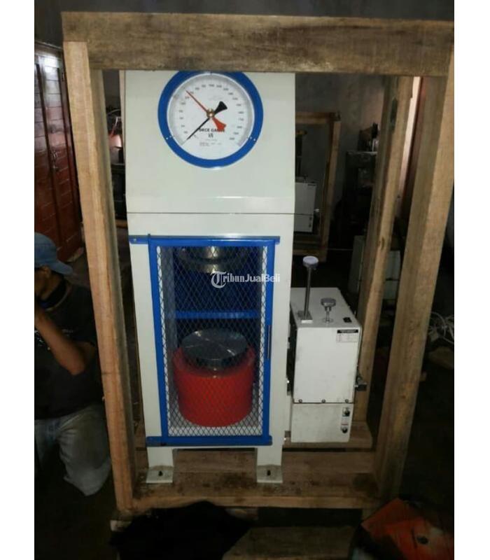 Electric Compression Machine 2000 KN Alat Uji Tekan Beton Analog - Jakarta Barat