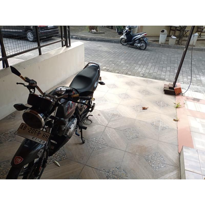 Dijual Rumah Mewah Second Luas 250 m2 - Bantul