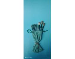 Distributor 1 Set Make Up Brush - Malang