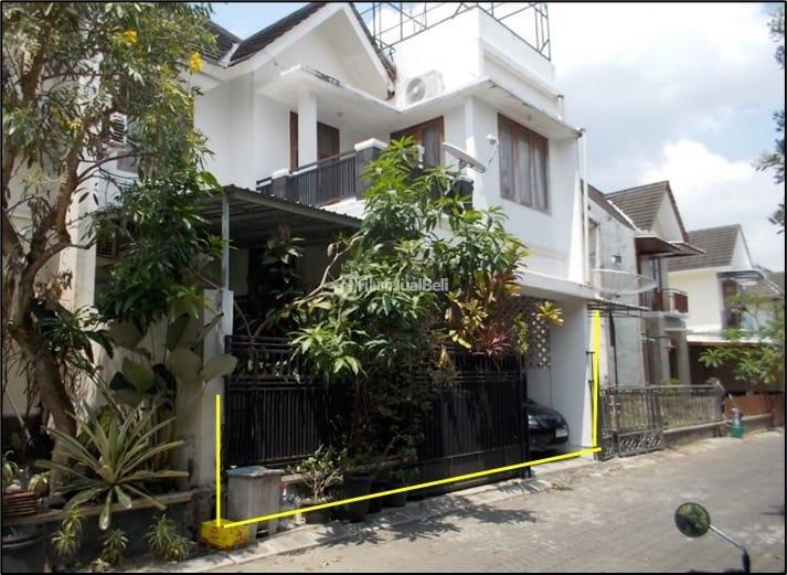 Dijual Rumah Mewah Terawat Tipe 218 3KT 2KM Legalitas SHM - Sleman