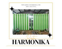 Pintu Harmonika Berbagai Warna di Qobiltu Harmonika - Sikka 