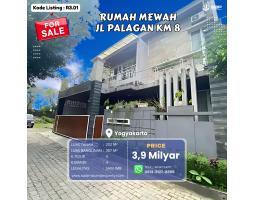 Dijual Rumah Mewah 3 Lantai dengan Private Pool dan Rooftop di Jl. Palagan KM 7,5 - Sleman