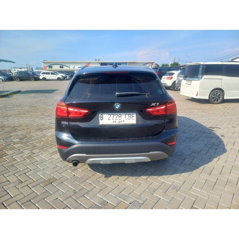 Mobil Bekas BMW Xi Sdrive 18 i AT Tahun 2017 Warna Black Plat Genap - Jakarta Pusat