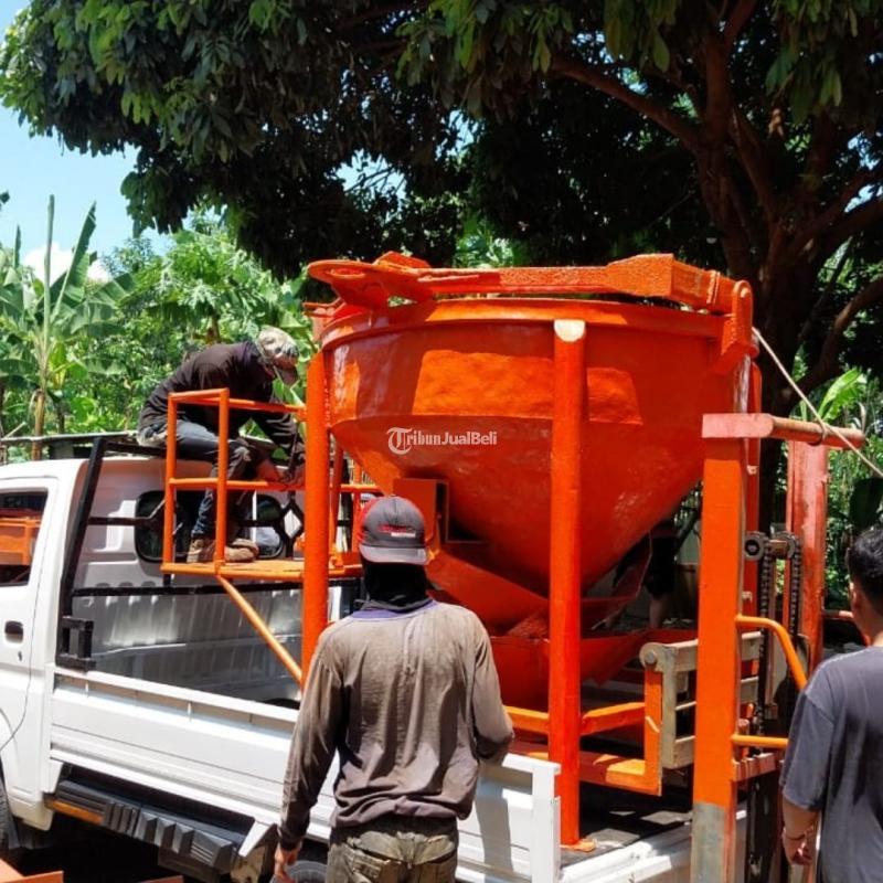 Rental Bucket Cor 0,8 m3 Termurah - Semarang Kota