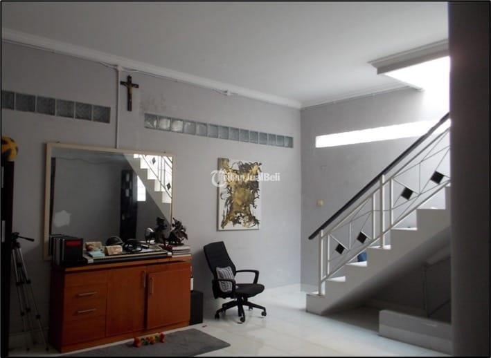 Dijual Rumah Cantik Mewah 2 Lantai 3KT 2KM SHM Murah - Sleman