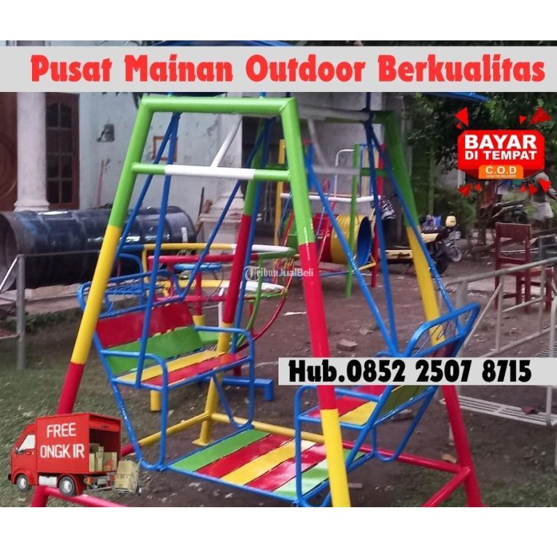 Ayunan Besi Taman Dan Jembatan Goyang Kec Guciali - Lumajang