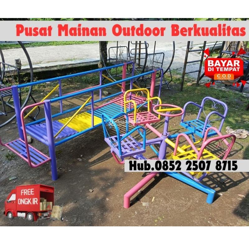 Ayunan Besi Bulat Besar dan Mainan Playground - Pacitan 