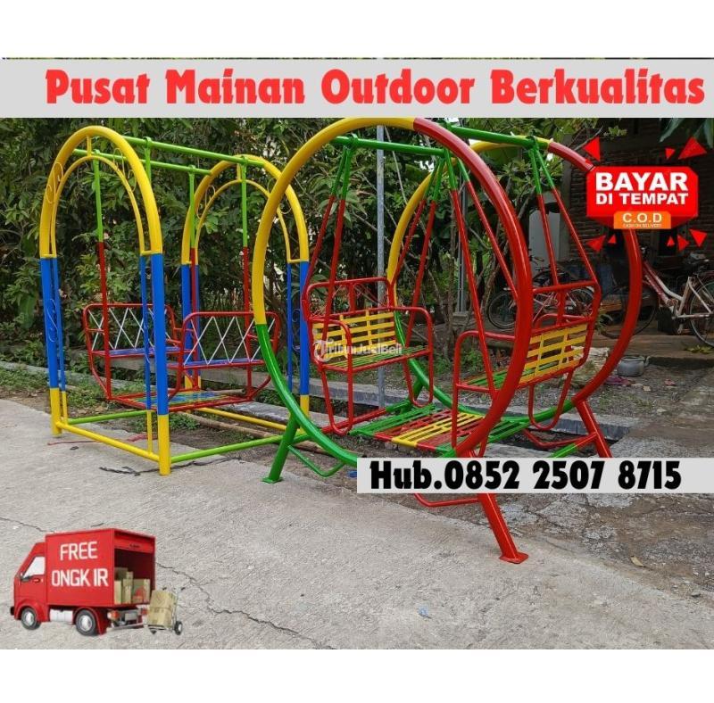 Ayunan Besi Klasik dan Mainan Playground Outdoor - Pacitan 