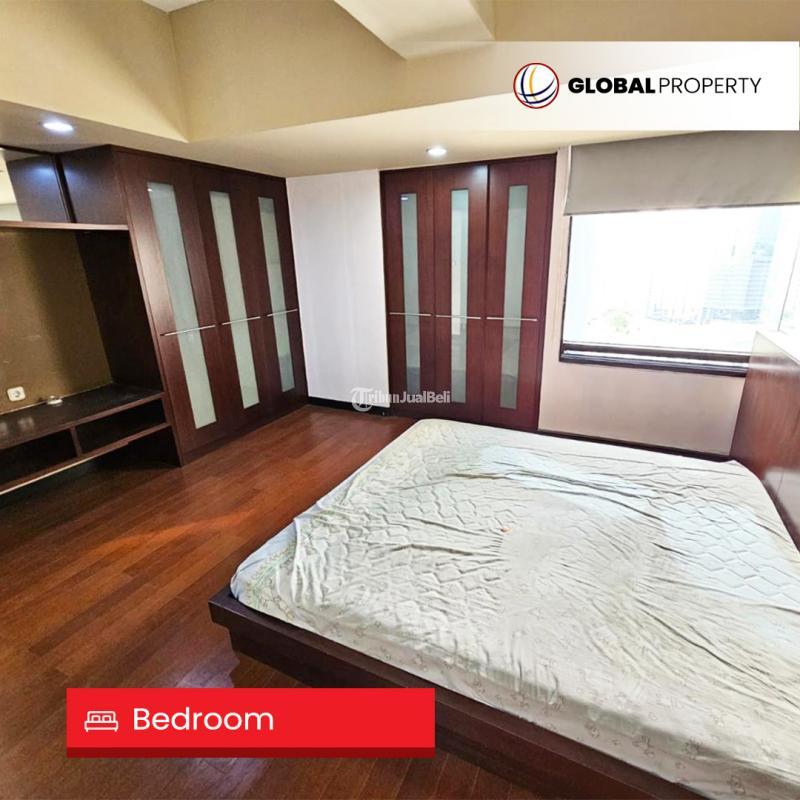 Dijual Apartemen Taman Anggrek Condominium, 2 Bedroom, Semi Furnished Standard, Middle Floor - Jakarta Barat