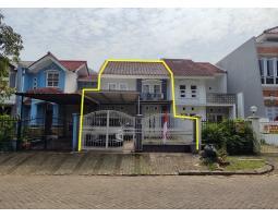 Dijual Rumah 2 Lantai, LT. 192m2, LB. 132m2, 4KT, 3KM, SHM, Dekat Tol Jalupang di Villa Serpong - Tangerang Selatan