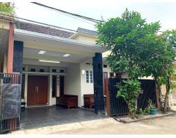 Dijual Rumah Tipe 100 Murah Dekat Samsat,Edelweis,Uninus Komplek Kiara Sari Asri - Bandung Kota