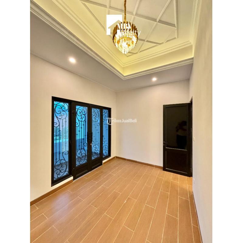 Jual Rumah Baru American Classic Tipe 210 Baru 2,5 Lantai Ada Rooftop di Jagakarsa - Jakarta Selatan