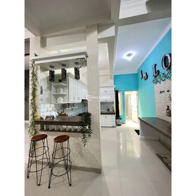 Dijual Rumah Second Mewah 2 Lantai Tipe 336 m2 Ada Rooftop - Sleman