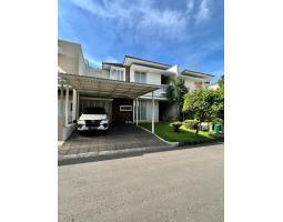 Dijual Rumah 2 Lantai, LT. 198m2, LB. 213m2, 5KT, 4KM, Semi Furnish, di Puri Botanical Residence, Kembangan - Jakarta Barat