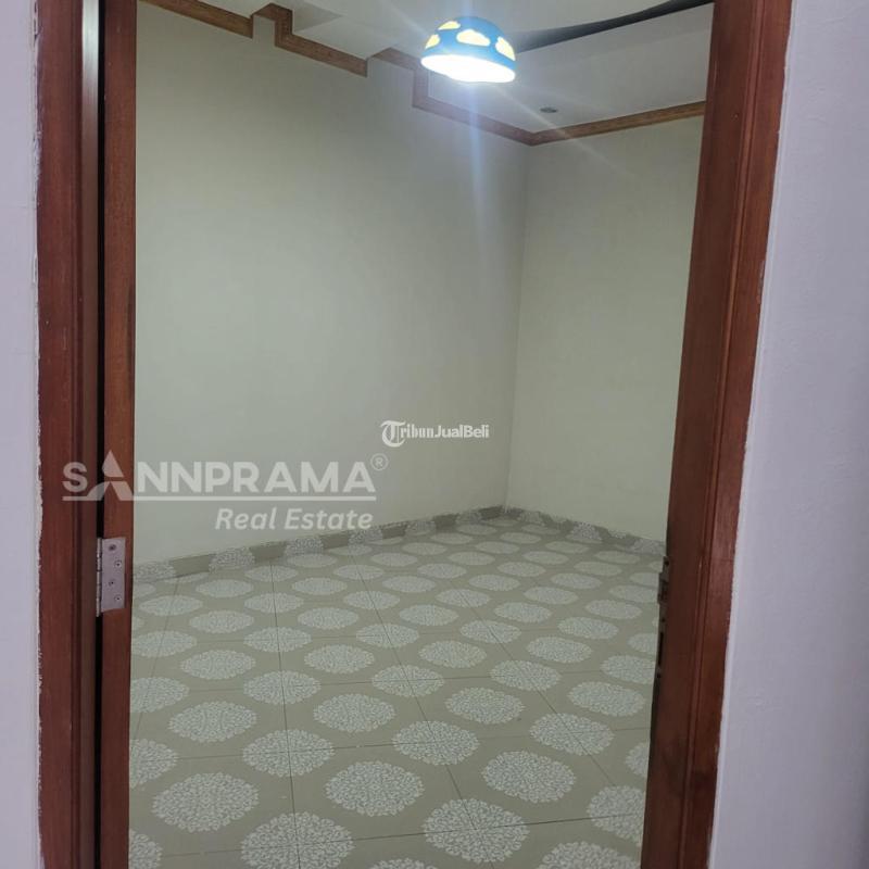 Dijual Rumah, LT. 144m2, LB. 125m2, 2KT, 2KM, Lokasi Strategis, SHM, Dalam Komplek Permata Cimanggis - Depok