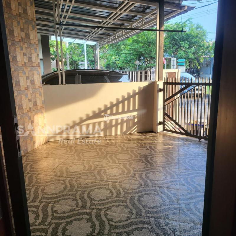 Dijual Rumah, LT. 144m2, LB. 125m2, 2KT, 2KM, Lokasi Strategis, SHM, Dalam Komplek Permata Cimanggis - Depok