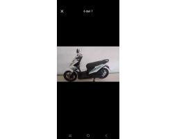 Motor Honda Beat Fi Putih Bekas Tahun 2014 - Lamongan