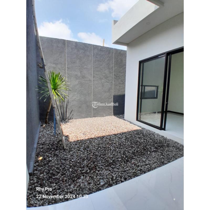 Dijual Rumah Baru Siap Huni Limasan Modern dekat Kampus UII Tipe 90 3KT 2KM SHM - Sleman