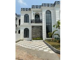 Dijual Rumah Mewah 2,5 Lantai, 3KT, 2KM, Strategis, Cukup Booking 2Jt, Dp 0, Free Biaya, Rooftop - Depok