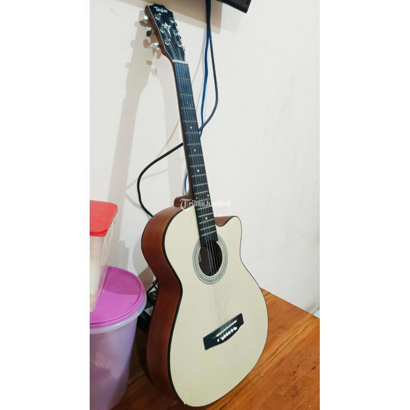 Premium Quality Gitar Tailor Second Air Salek - Banyuasin
