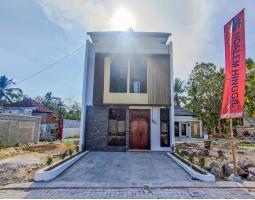  Dijual Rumah Mewah 2 Lantai di Sedayu Denat Jalan Wates Tipe 55 3KT 2KM SHM - Bantul 