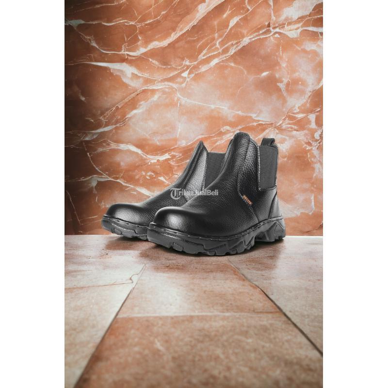 Produksi Safety Shoes Boots Maluku Utara - Ternate