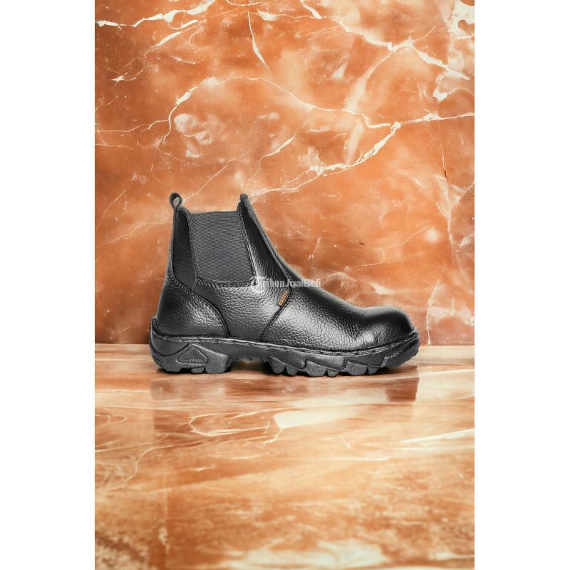 Produksi Safety Shoes Boots Maluku Utara - Ternate