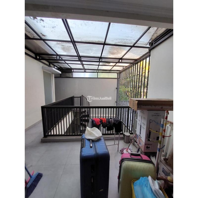 Dijual Rumah Jogja Mewah Modern Second Bagus 2 Lantai 4KT 3KM SHM - Sleman