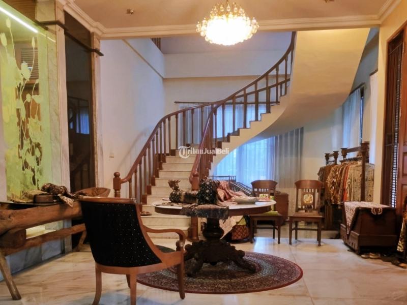 Dijual Rumah Bagus Mewah 6KT 5KM SHM Area Komersial Sekitar Jalan Kh Ahmad Dahlan - Jakarta Selatan