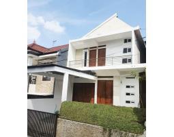 Dijual Rumah Bagus Cluster Hill Residence Tipe 285 5KT 5KM Legalitas SHM - Bandung 