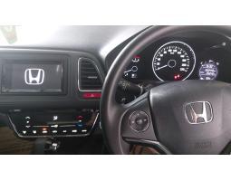 Mobil Bekas Honda HRV 2016 E CVT AT - Pekanbaru