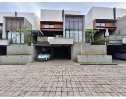 Dijual Rumah 3 Lantai di Mayang Residence Pesanggrahan, Hanya 8 Menit ke Tol Veteran - Jakarta Selatan