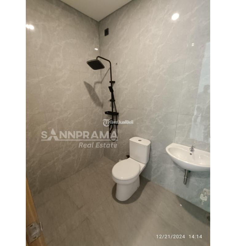 Jual Townhouse Mewah Luas 78 m2 dalam Perumahan Pelita Meruyung Cinere - Depok