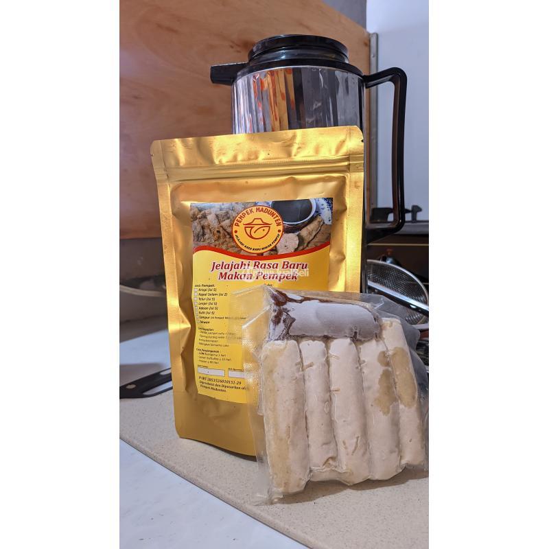  Jajanan Pempek Palembang Pempek Tekwan - Bangkalan 