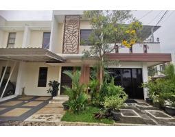 Jual Rumah Hoek 2 Lantai Tipe 144 Bekas di Martadinata Residence Pamulang, Hanya 3 menit ke Tol Pamulang - Tangerang Selatan